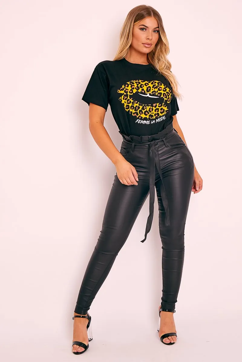 Black Femme La Mode Graphic Lip T-shirt - Ivori