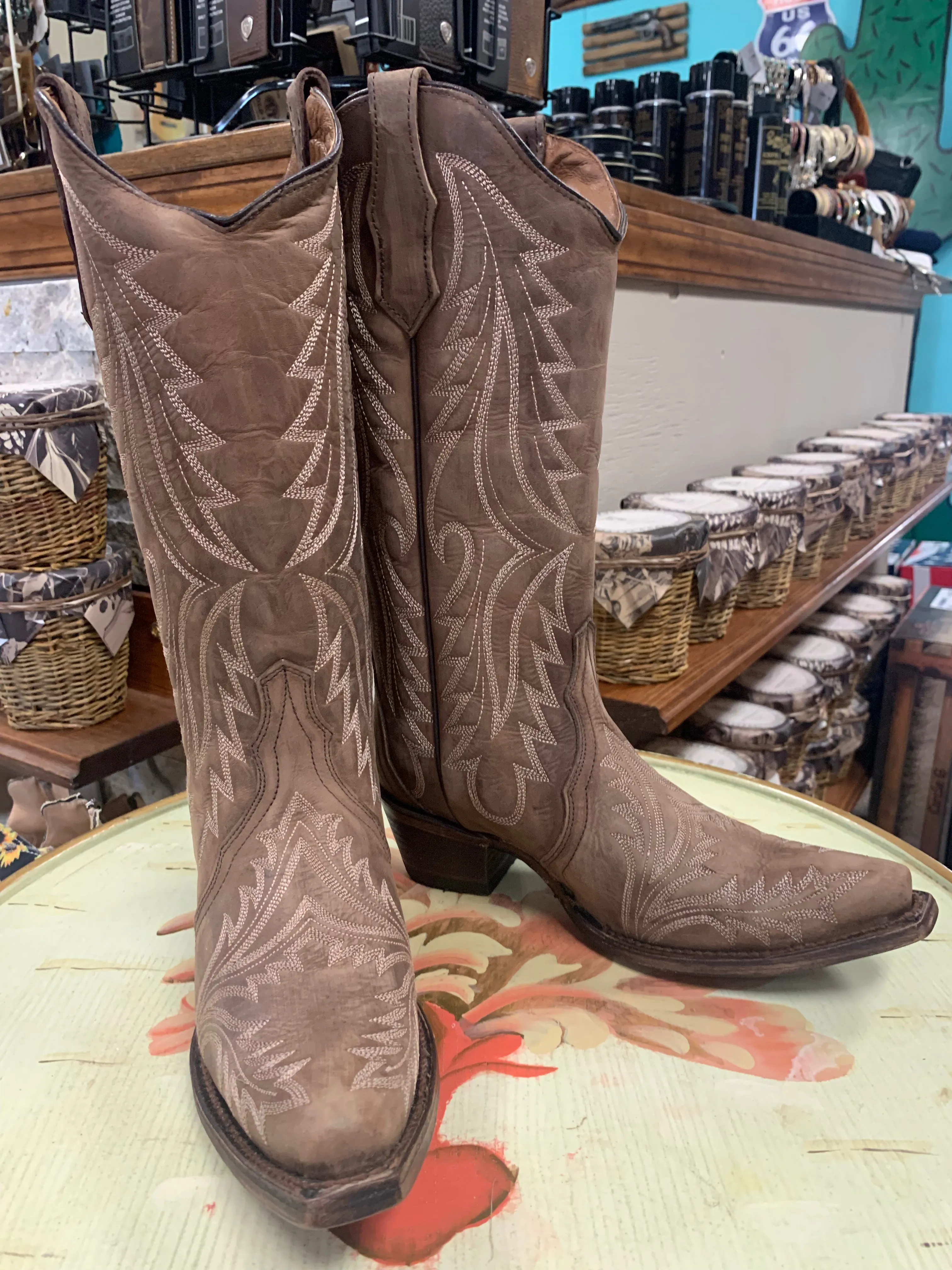 Circle G Women's Sand Embroidery Western Boots - Snip Toe