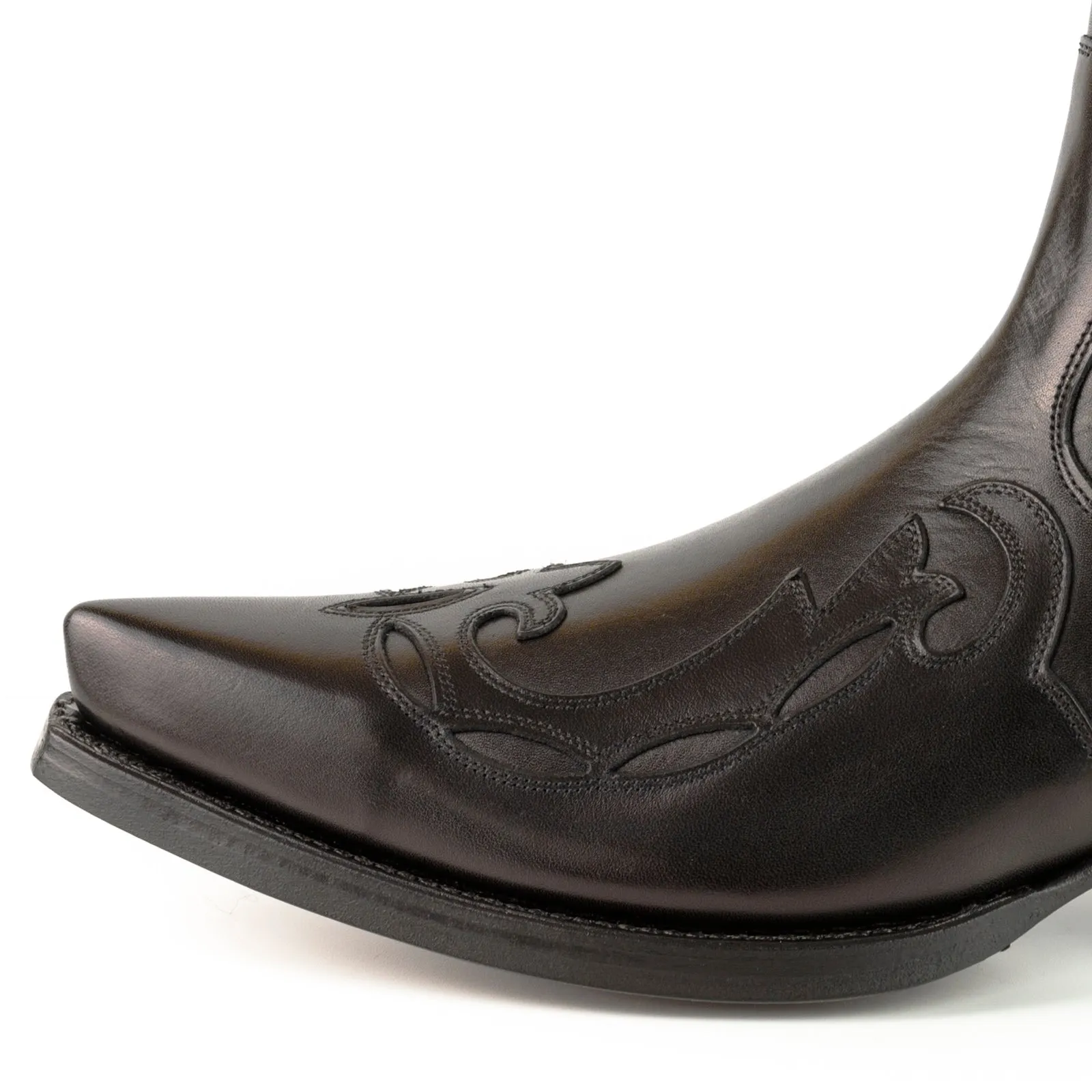 Cowboy Boots or Ankle Boots for Women and Men Handcrafted Black Leather Urban 1931