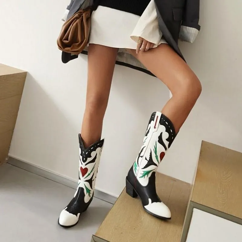 Customized Black And White Contrast Leather Western Boots