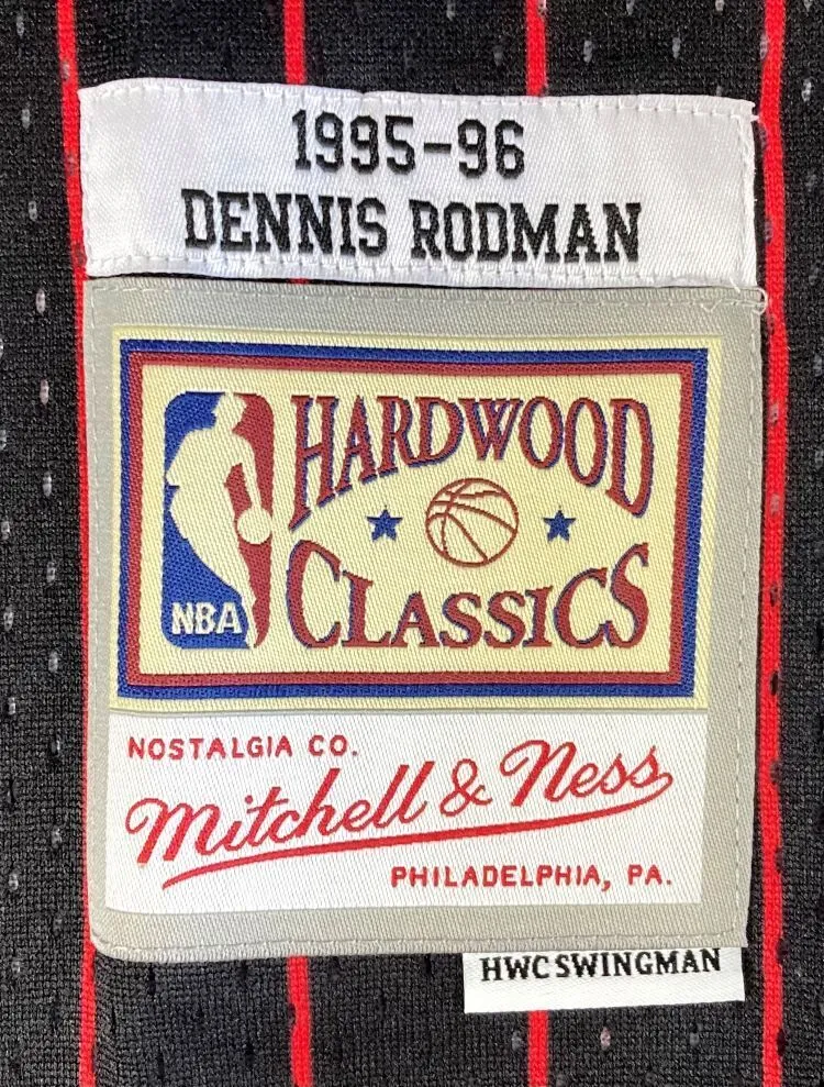 Dennis Rodman Signed Chicago Bulls 1995-96 M&N HWC Swingman Jersey BAS ITP