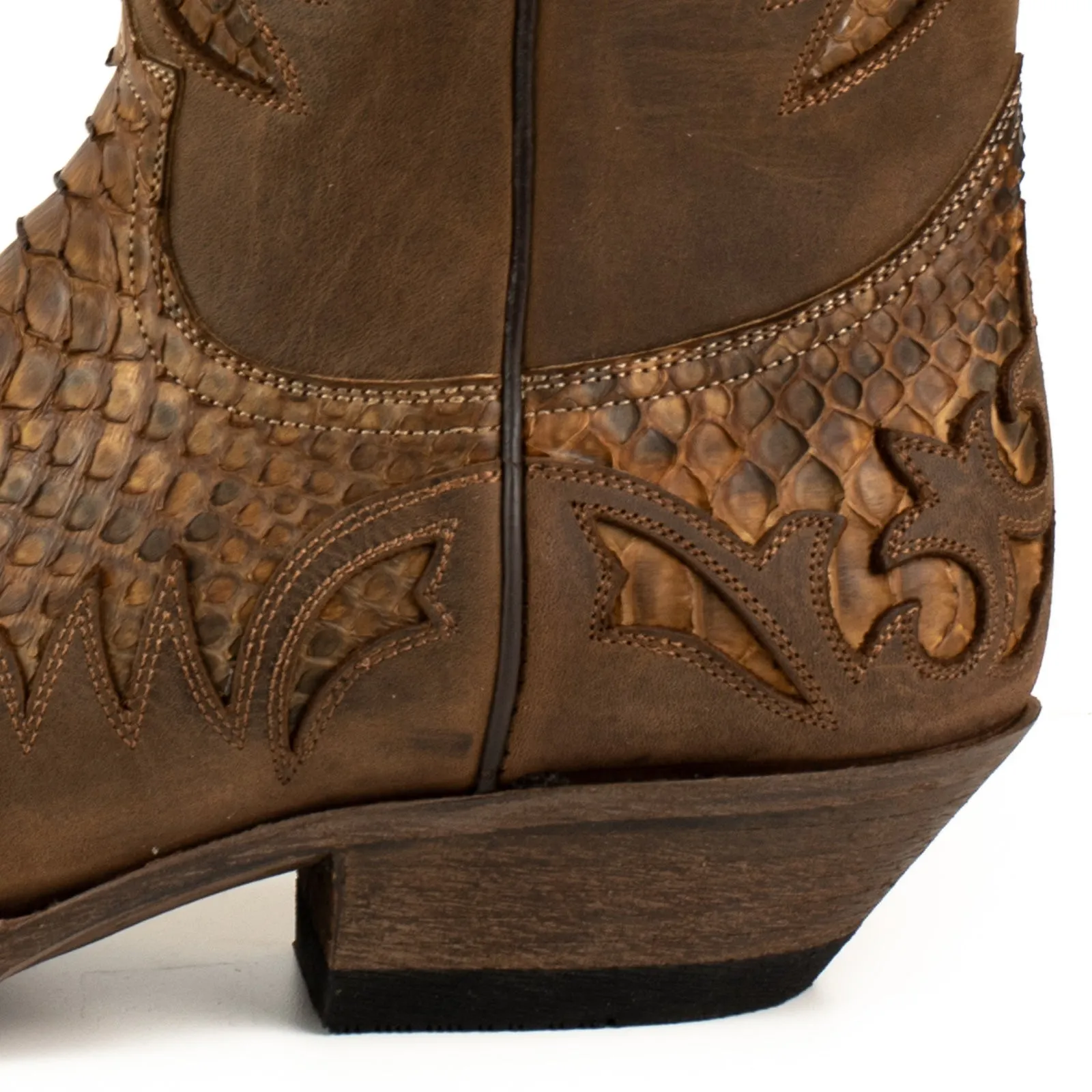 Handcrafted Men's Cowboy Country Western Boots Terra Brown Oiled Leather 2567