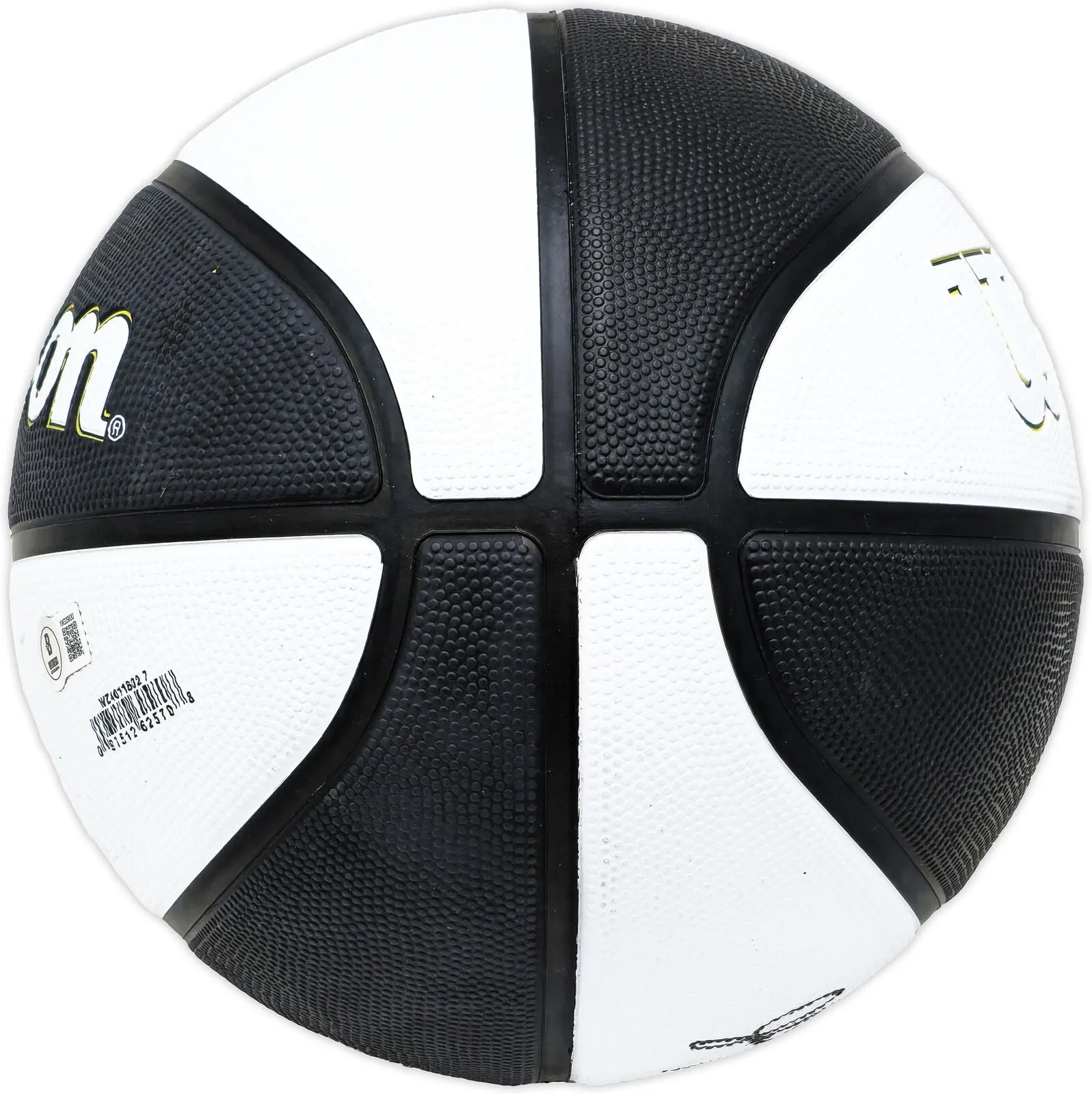 JOHN STOCKTON AUTOGRAPHED BLACK & WHITE TEAM JAZZ BASKETBALL BECKETT 224370
