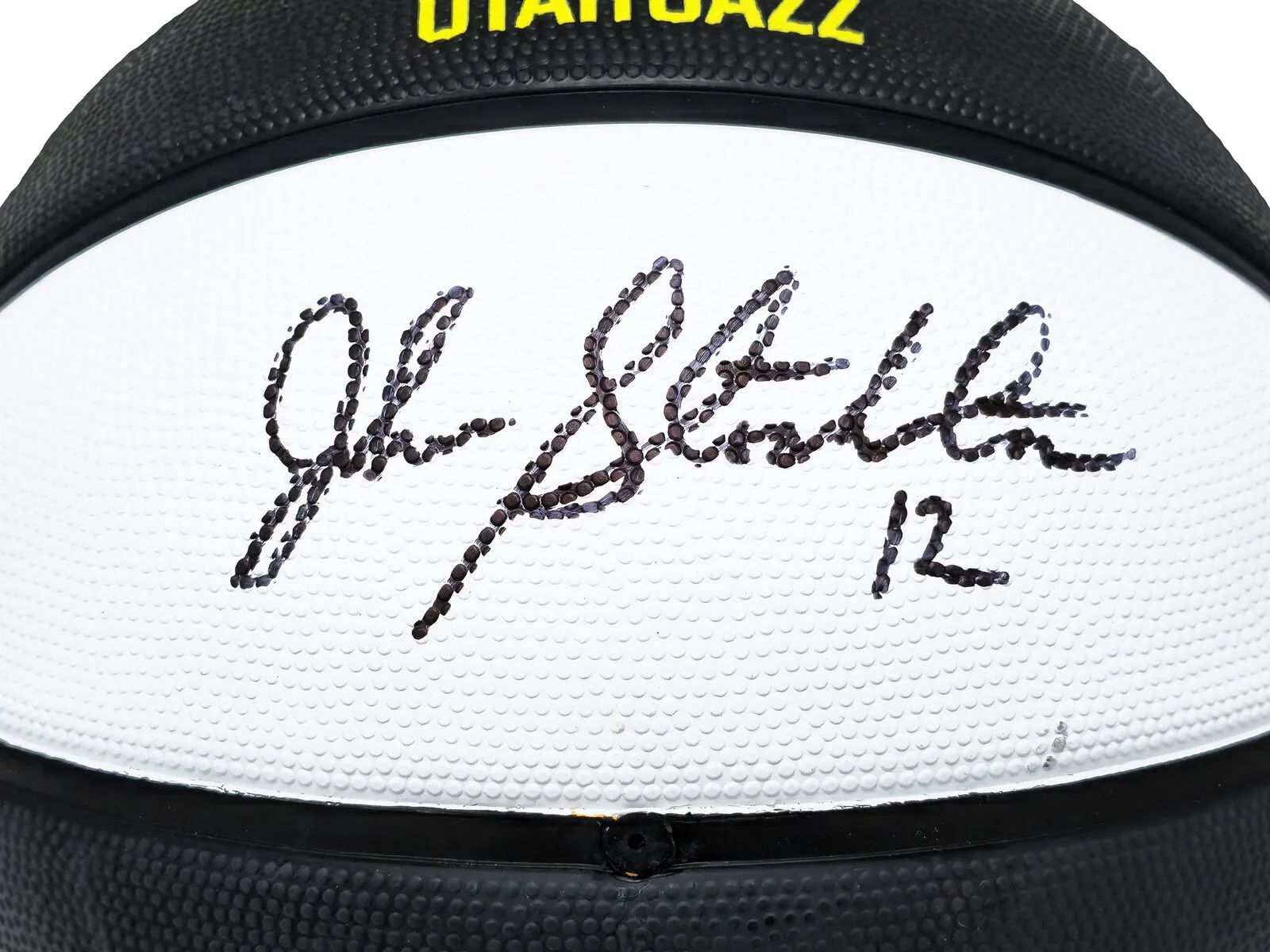 JOHN STOCKTON AUTOGRAPHED BLACK & WHITE TEAM JAZZ BASKETBALL BECKETT 224370