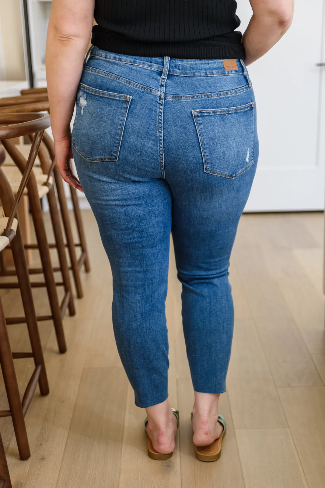 JUDY BLUE Hi-waisted Dandelion Embroidery Skinny