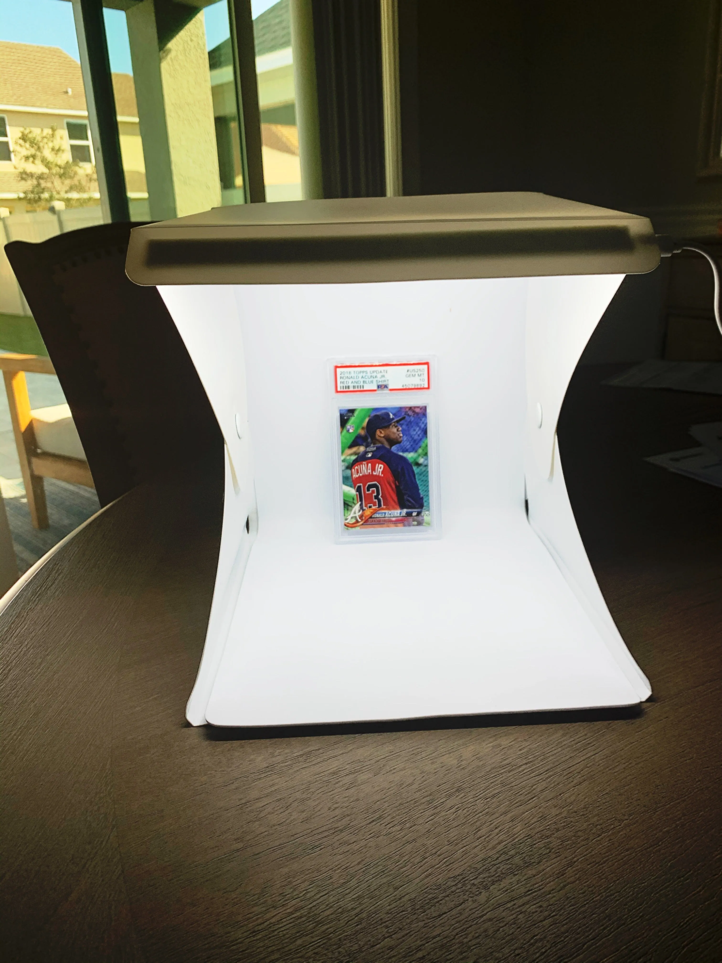 LED Photo Box Sports Cards Pro Edition 8in x 8in with USB Cable, Travel Bag and 2 Backgrounds