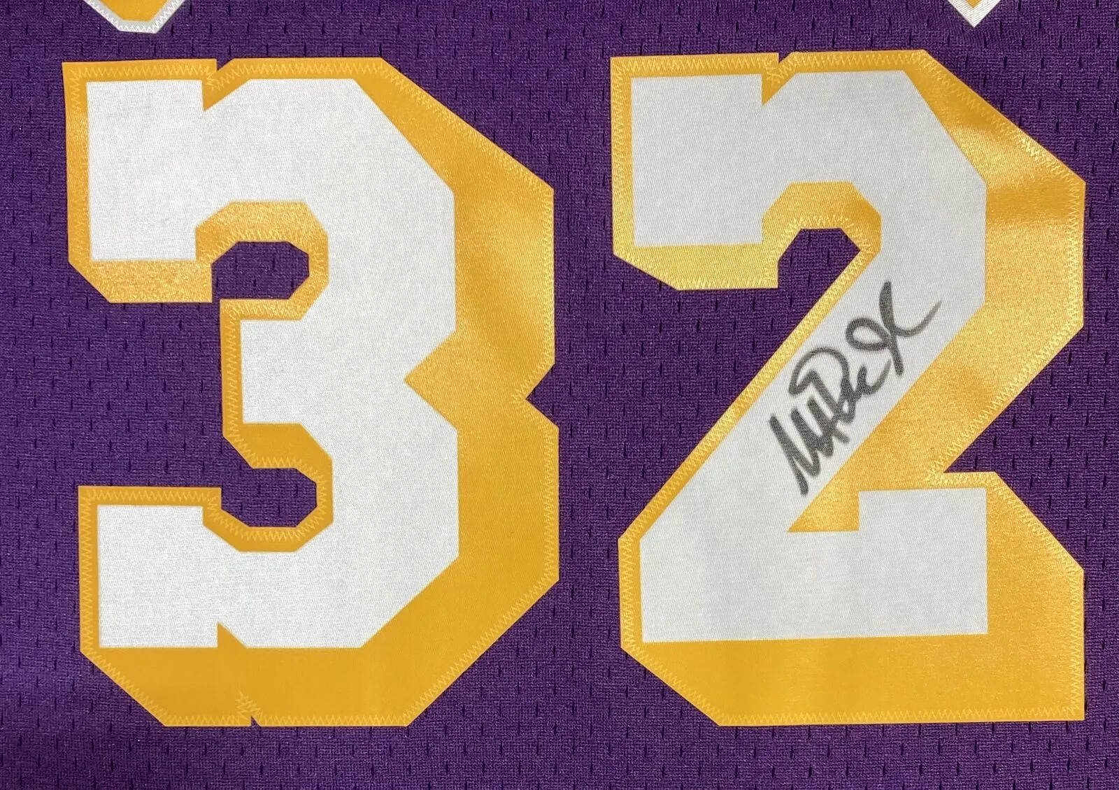 Magic Johnson Signed LA Lakers 1984-85 Purple M&N HWC Swingman Jersey BAS ITP