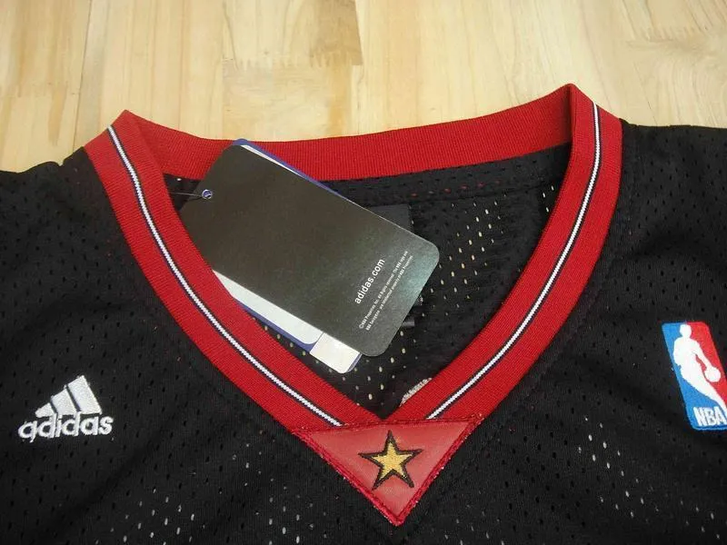 Men 3 Allen Iverson Jersey Black Philadelphia 76ers Throwback Swingman