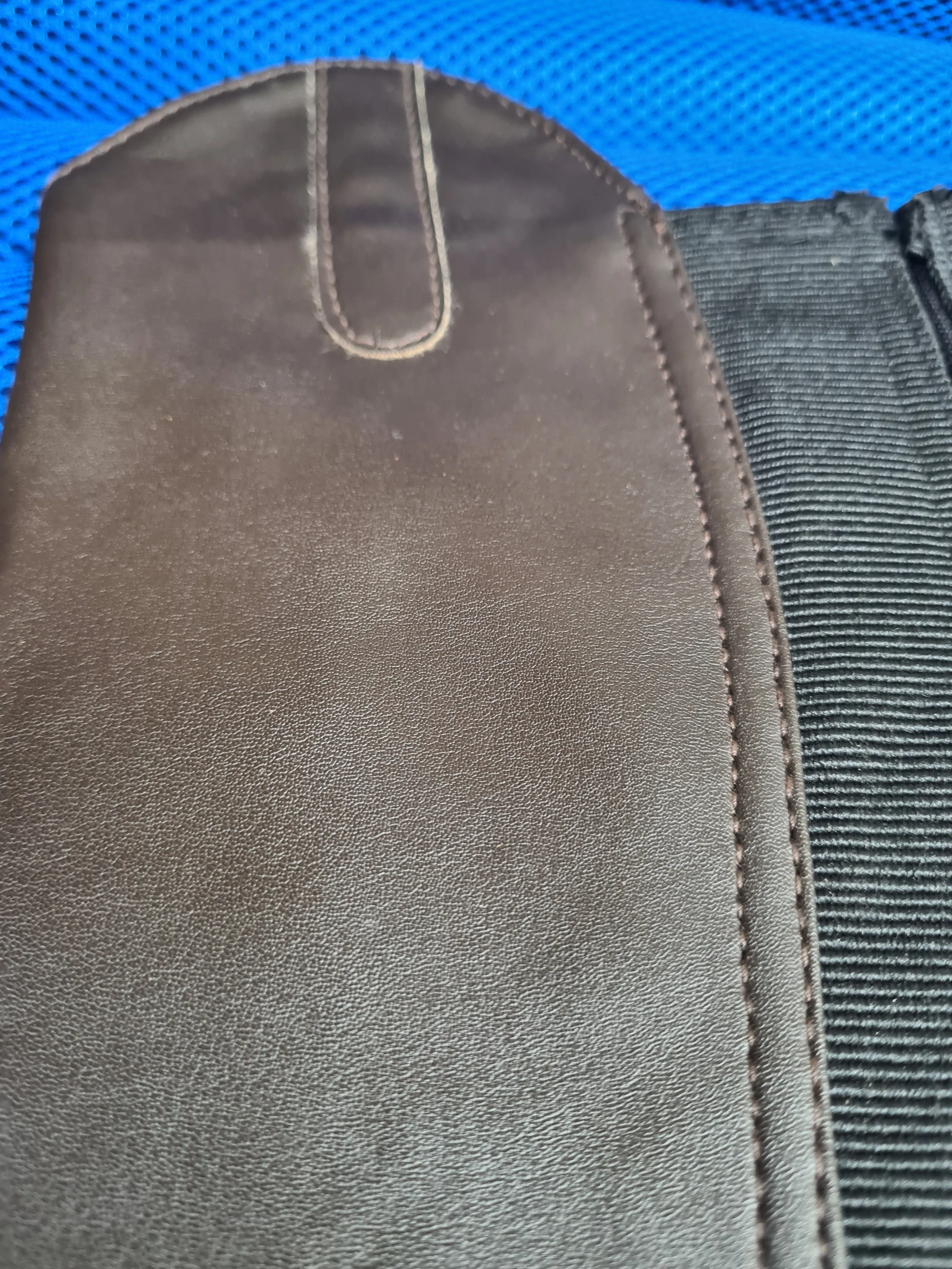 NEW IN PACKAGING Shires chaps brown   ✅️