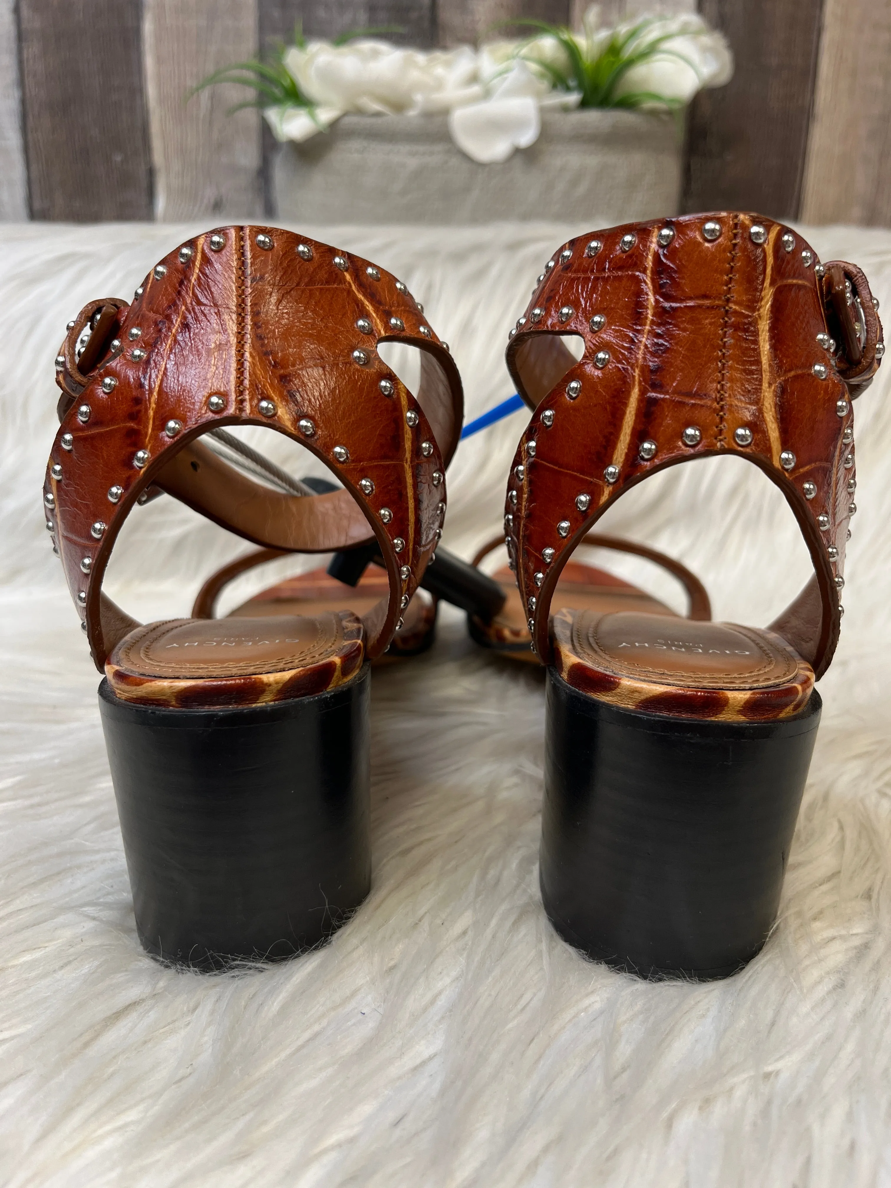 Sandals Luxury Designer By Givenchy  Size: 8 (38)