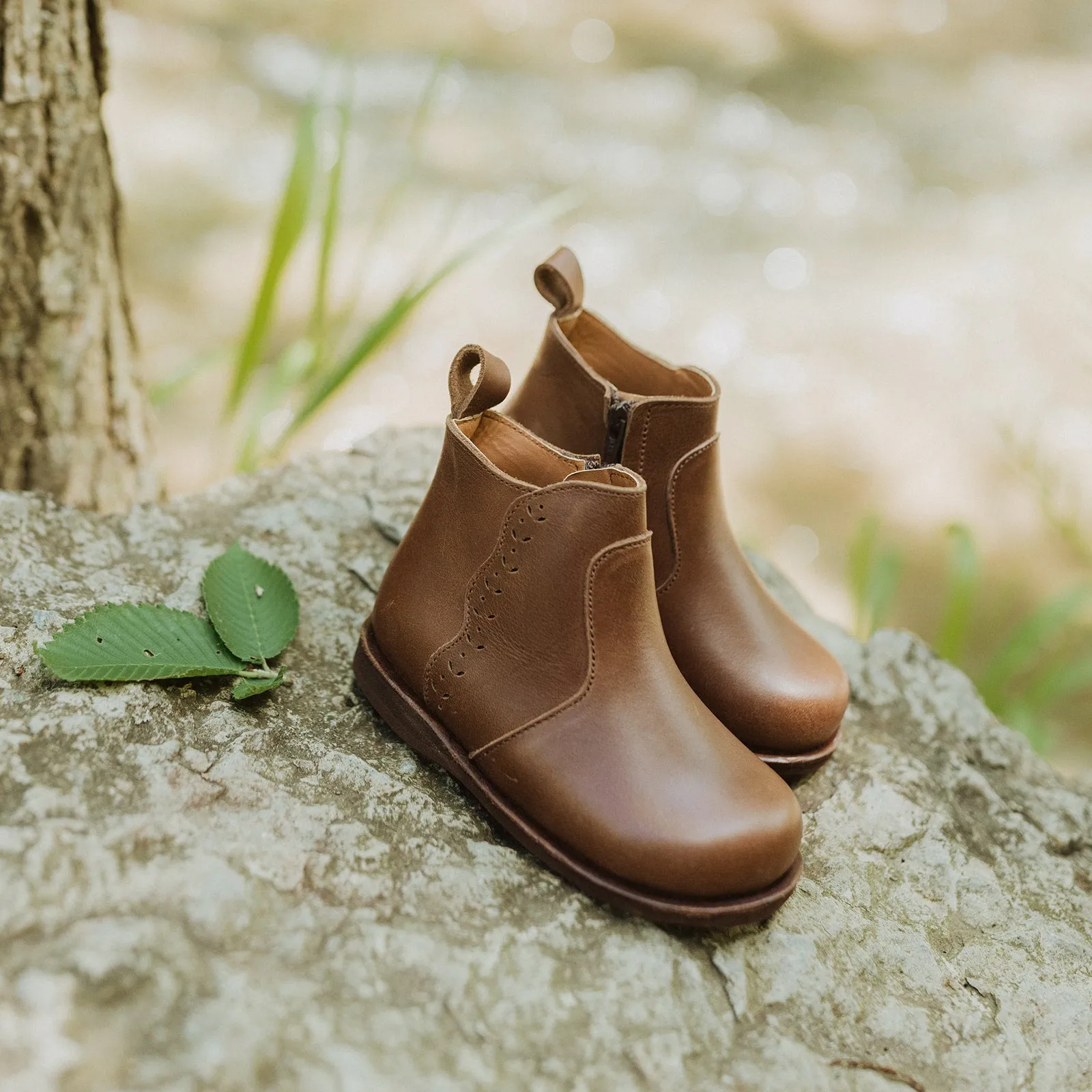 SECONDS Espresso Ophelia {Children's Leather Boots}