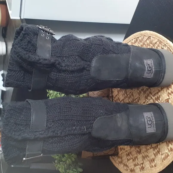 UGG KNITTED AND LEATHER BOOTS