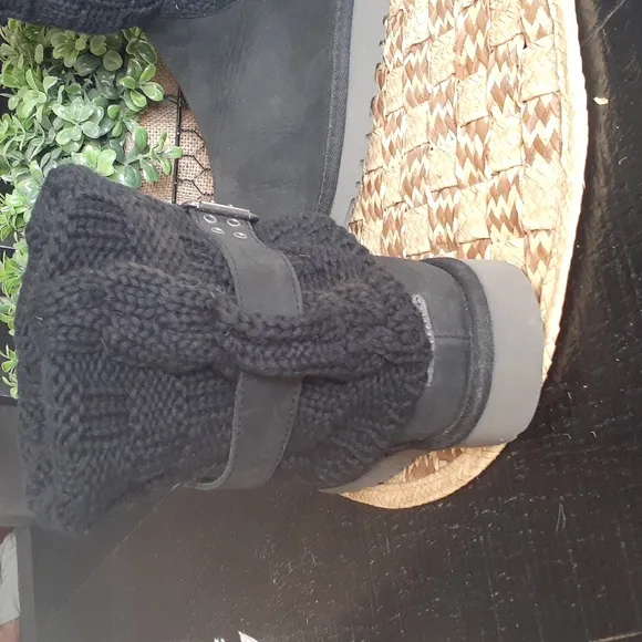 UGG KNITTED AND LEATHER BOOTS