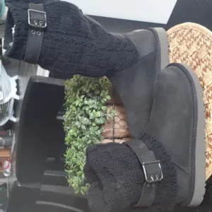 UGG KNITTED AND LEATHER BOOTS