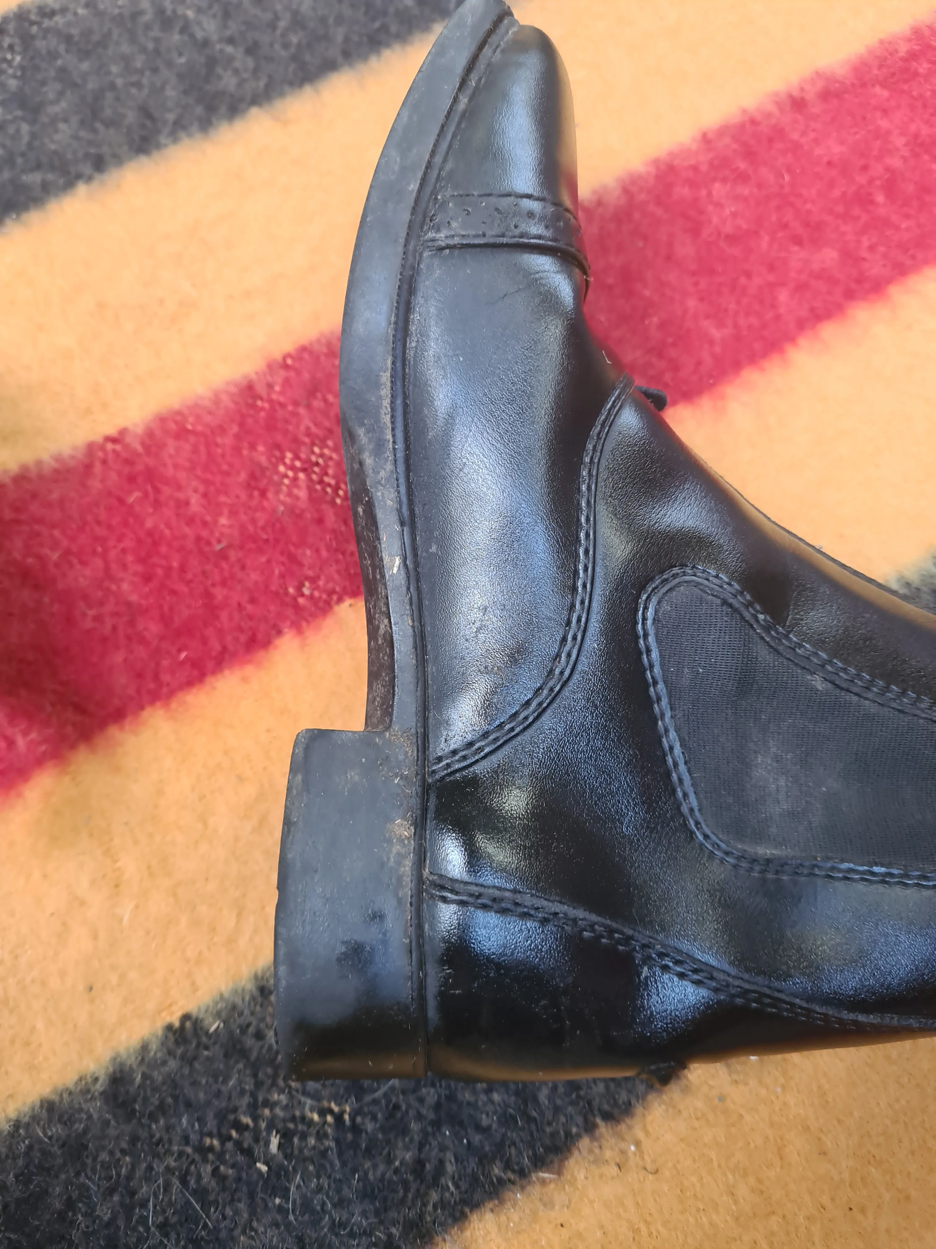 Used Kids size 1 shires black jodhpur boots