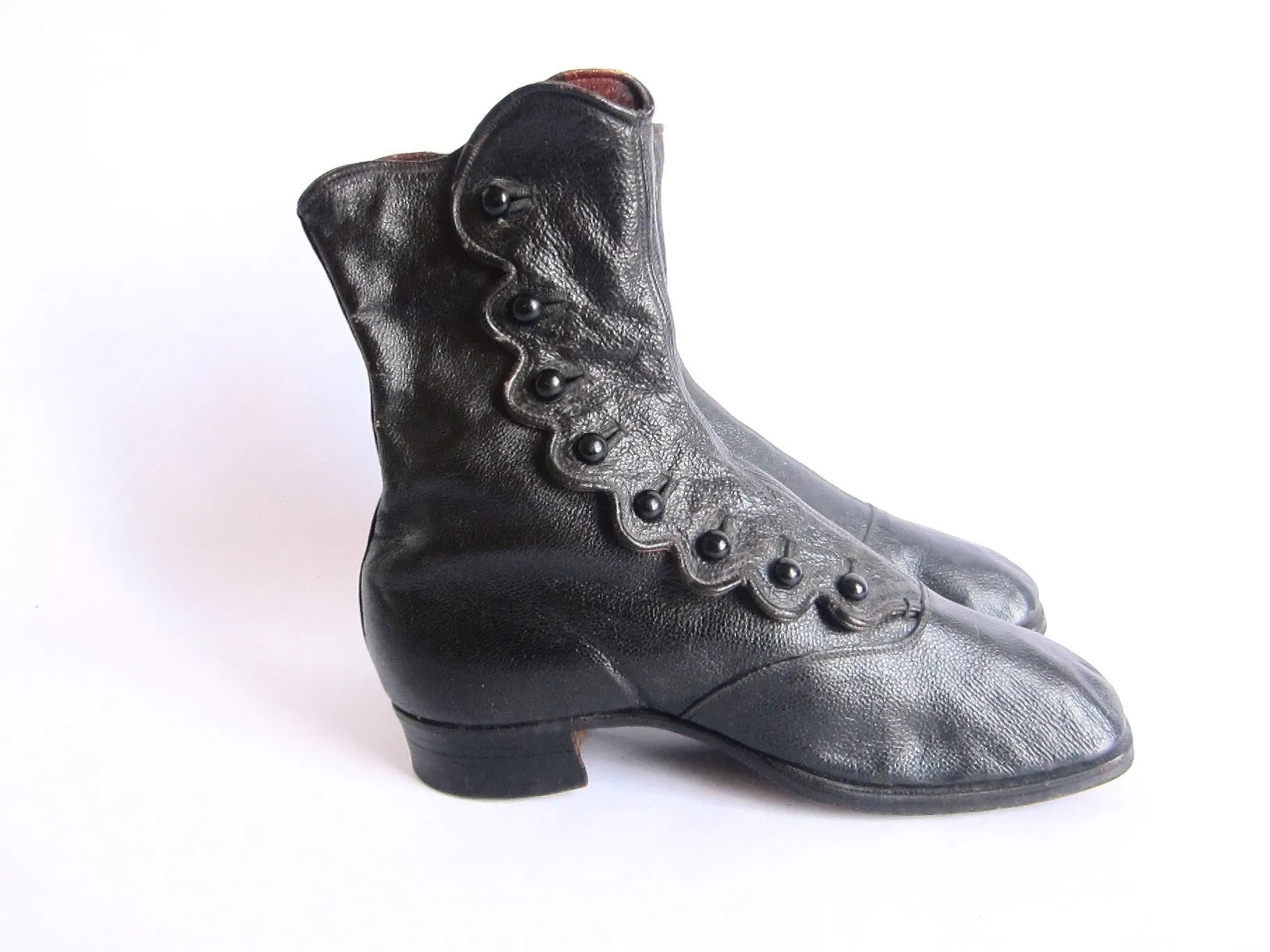 Victorian Black Leather Womens Button Boots - Size 7 / 7.5