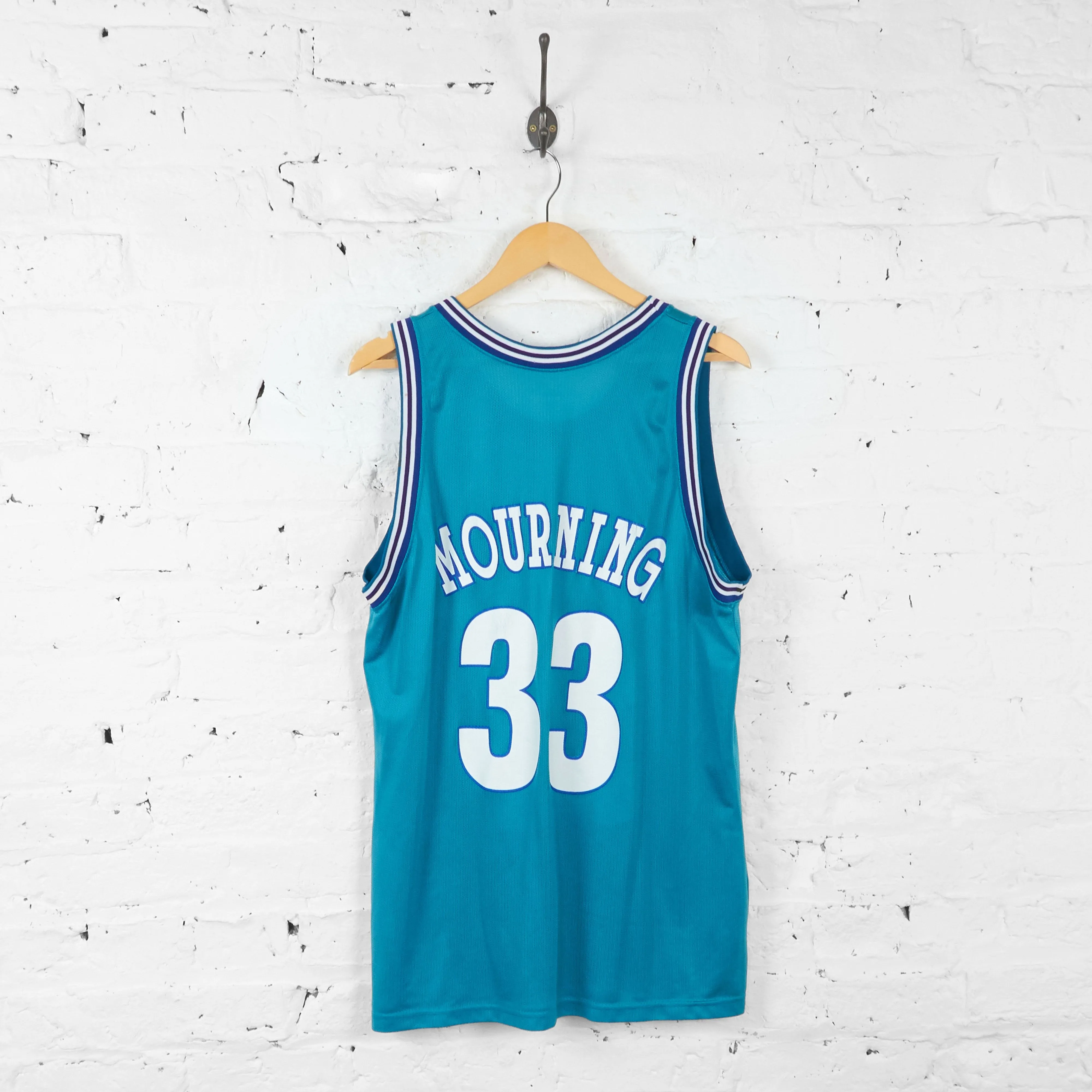 Vintage Charlotte Hornets NBA 33 Jersey - Blue - L