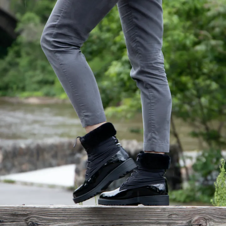 Women's Brooke Boot With Sheepskin